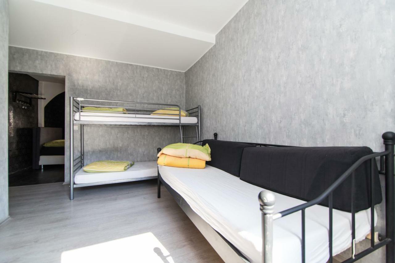 Altstadt Duesseldorf 1 Εξωτερικό φωτογραφία